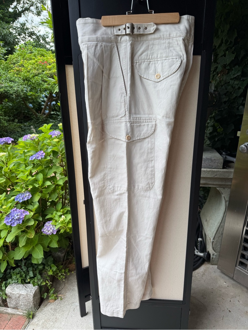 Womens Banana Republic Cream Utility Cargo Pants - Classic Workwear Style